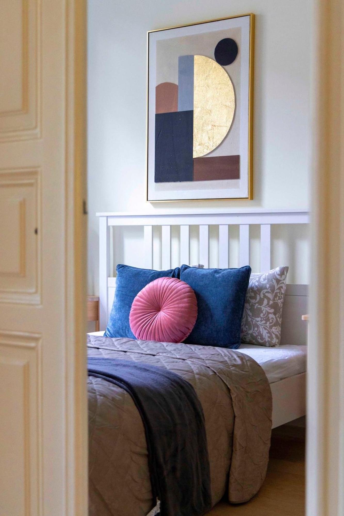 Exclusive & Spacious Central Residence W/ 4Bedrm 2Bathrm Budapest Eksteriør bilde