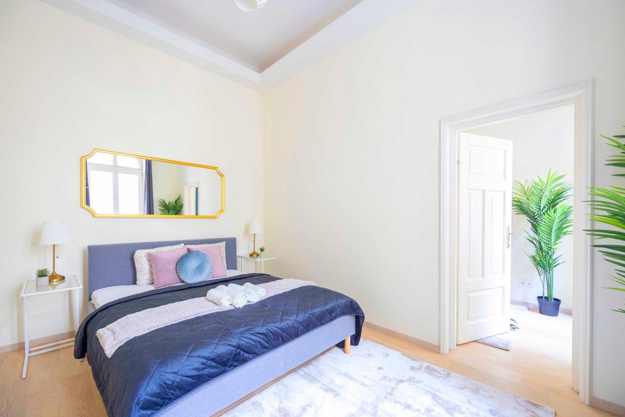Exclusive & Spacious Central Residence W/ 4Bedrm 2Bathrm Budapest Eksteriør bilde